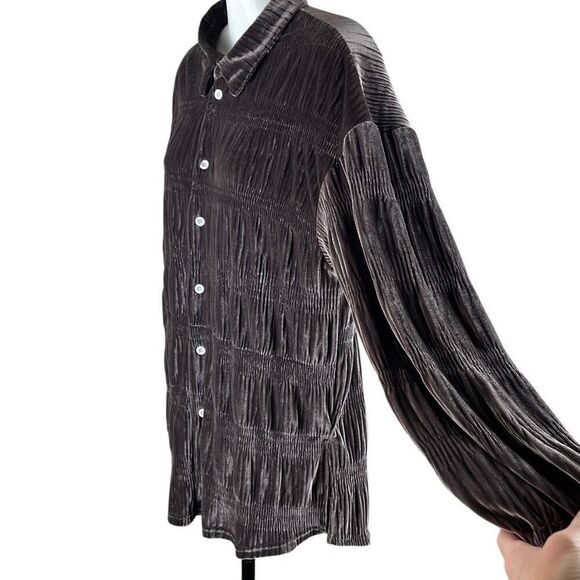 Shirred Velour Button Front Top Cocoa Brown M - Picture 3 of 12